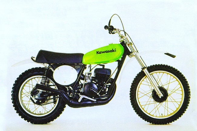 De eerste Kawasaki in de motorcross