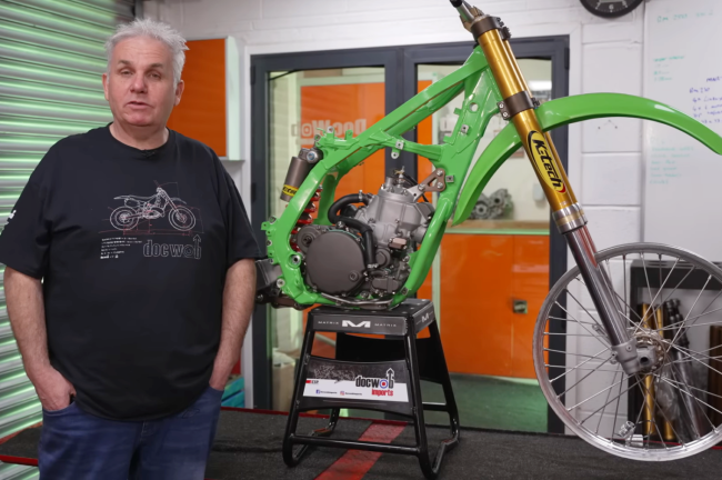 VIDEO: De opbouw van Tommy Searle’s machine voor de VMXdN in Foxhill